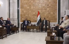 قام السيد السفير احمد الحسني رئيس الاتحاد العربي لمكافحة للتزوير والتززيف بزيارة د. نوري كامل المالكي رئيس ائتلاف دولة القانون